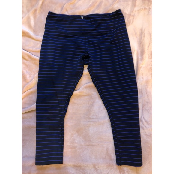 LEGGINGS - Picture 1 of 3